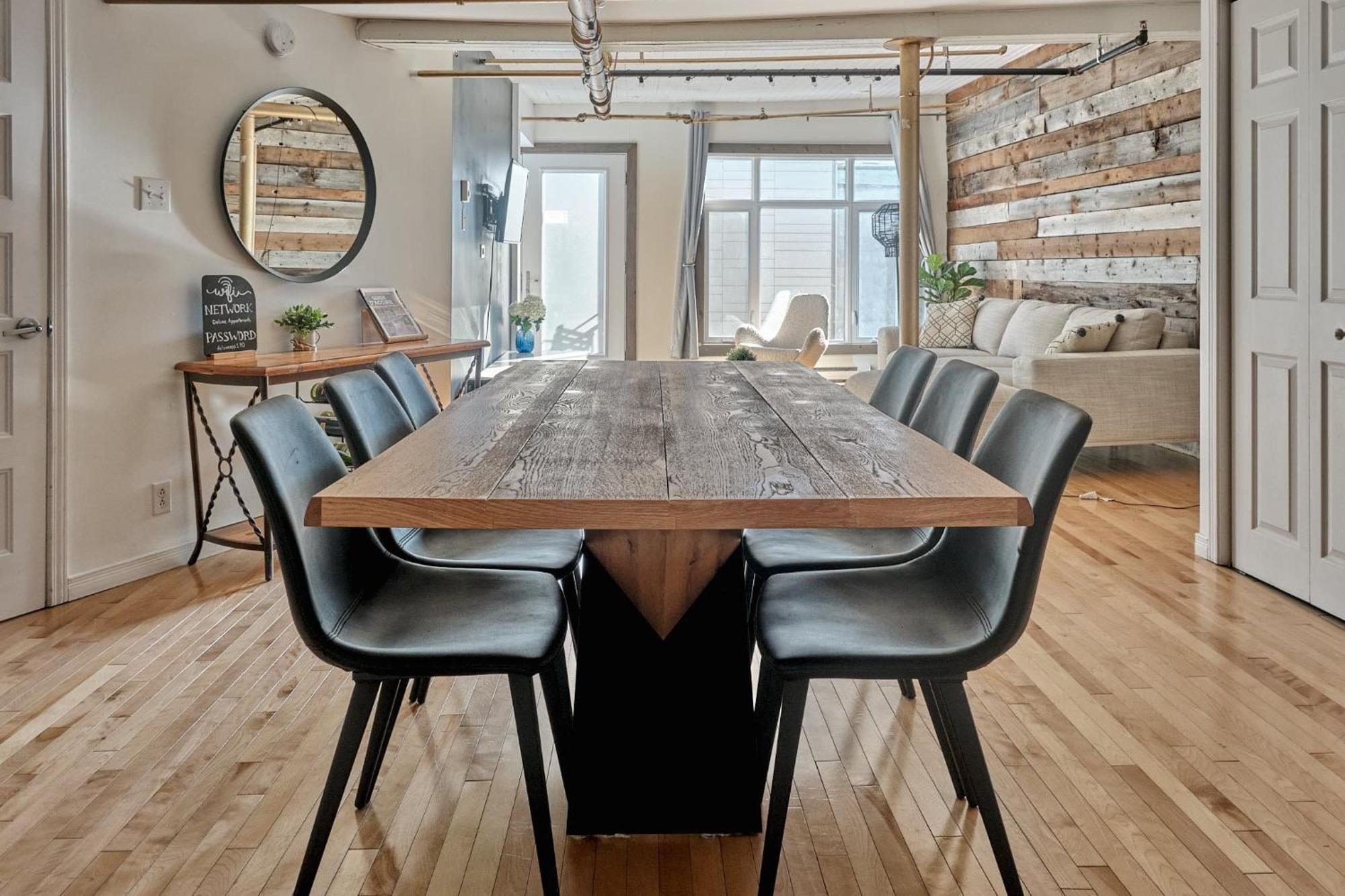 Deluxe Estate // Two In One Downtown Apartment *