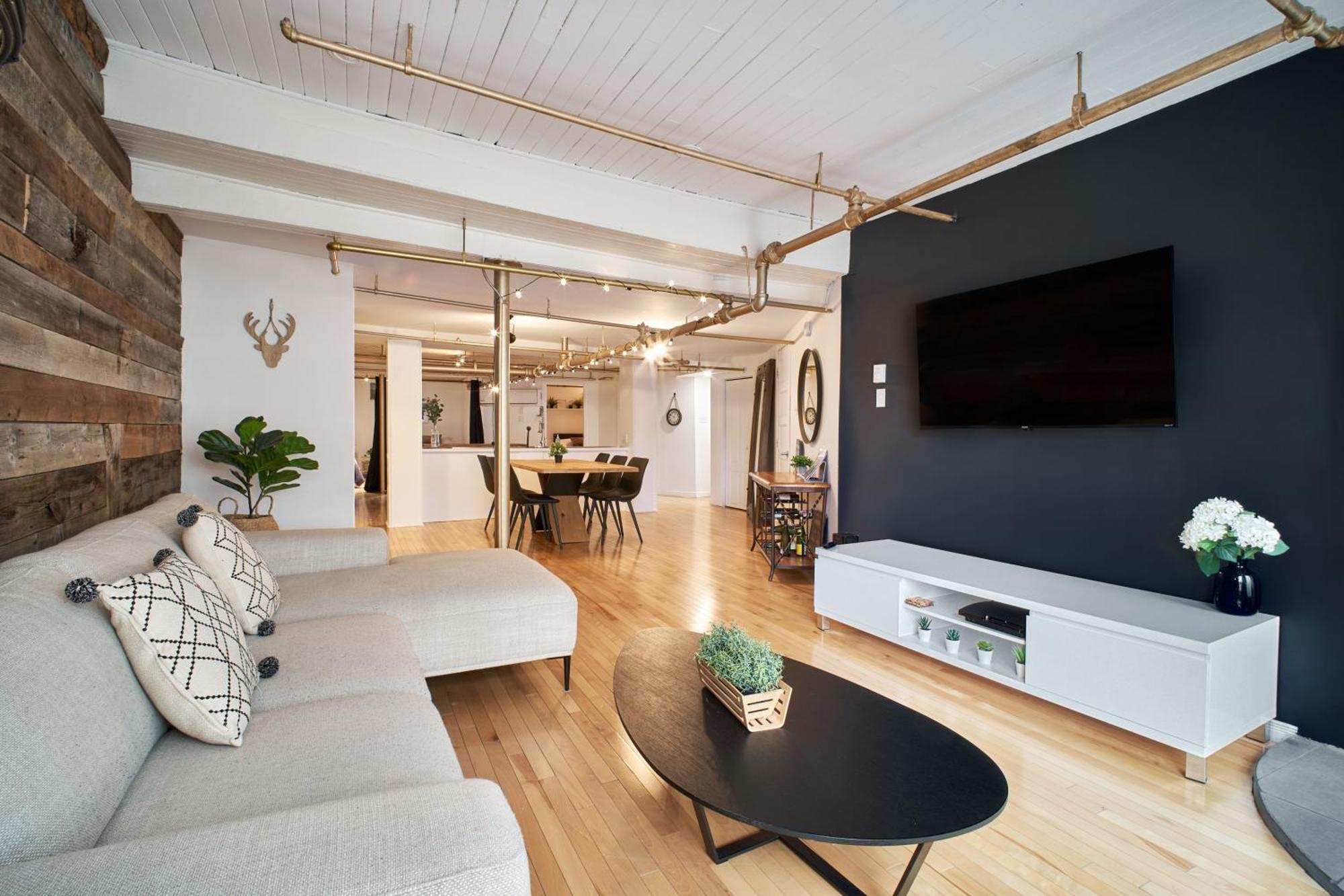 Apartment Deluxe Estate // Two In One Downtown Quebec City